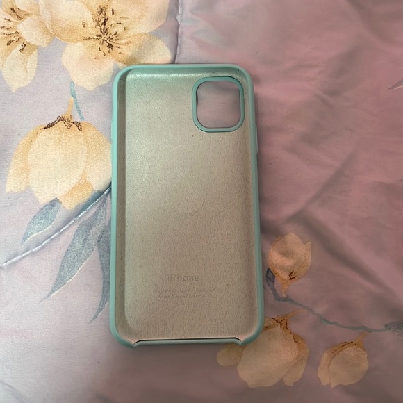 iPhone 11 case baby blue - Picture 2 of 2